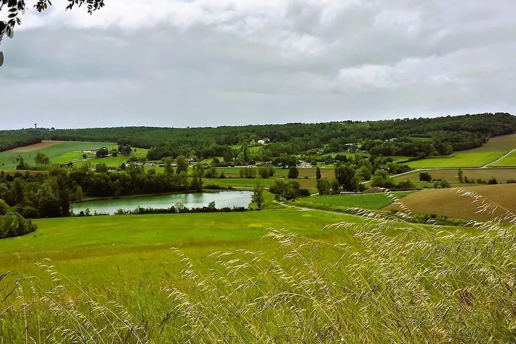 Logis Groly Gite Avec Spa En Campagne Proche Montauban Genebrieres