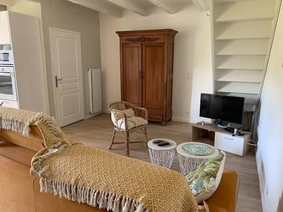 Logis Groly Gite Avec Spa En Campagne Proche Montauban Genebrieres France