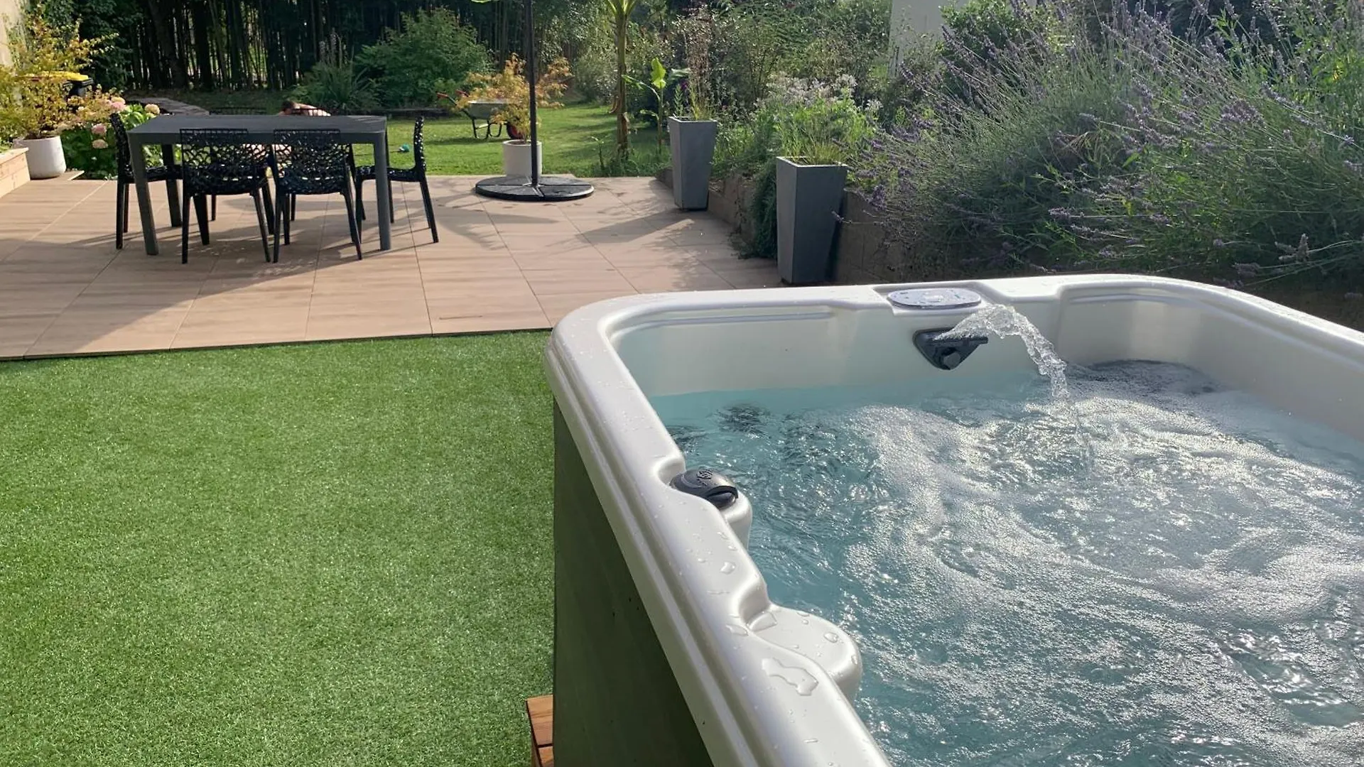 Logis Groly Gite Avec Spa En Campagne Proche Montauban Genebrieres Holiday home