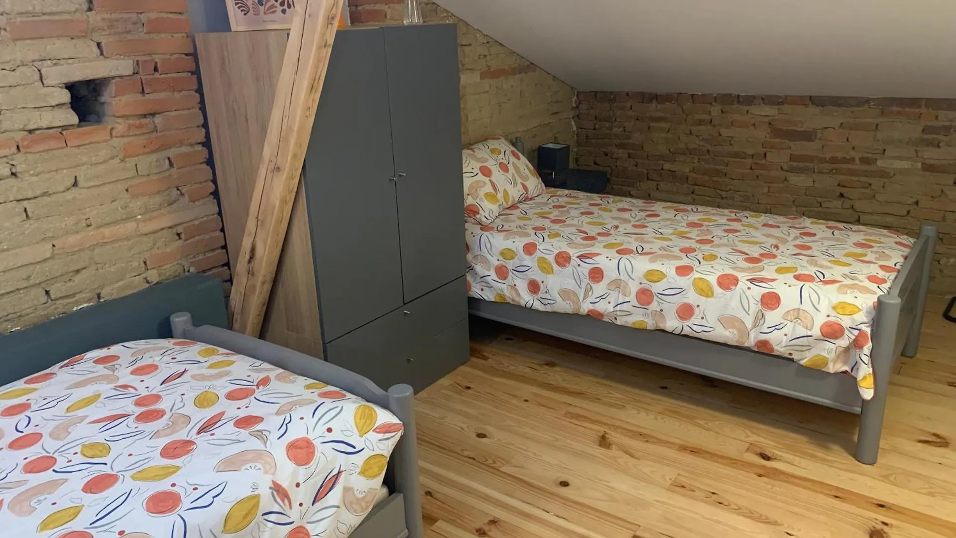 Logis Groly Gite Avec Spa En Campagne Proche Montauban Genebrieres France