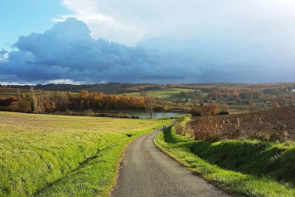 Logis Groly Gite Avec Spa En Campagne Proche Montauban Genebrieres Dom wakacyjny